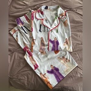 Taylor Swift Print Pajama Set